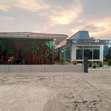 Mayang Suri Hotel Dumai エクステリア 写真